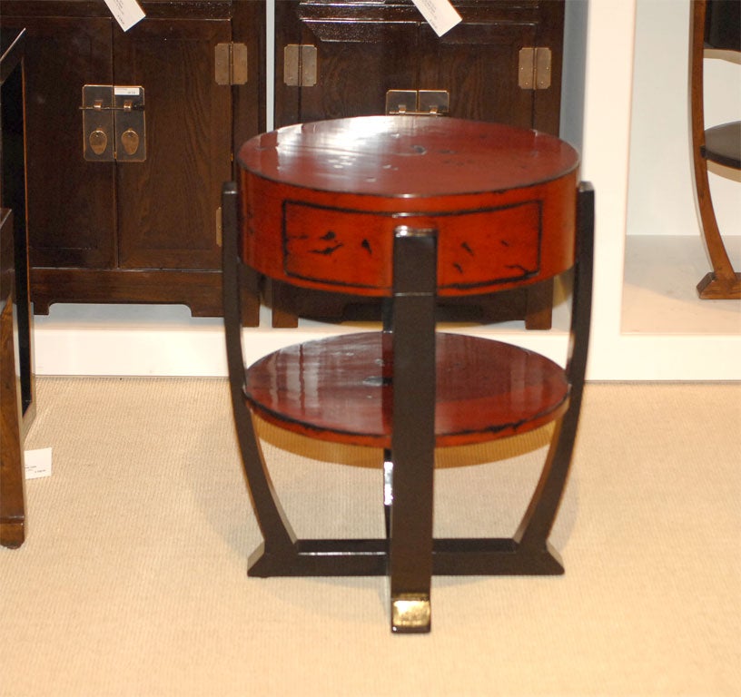 Red & Black Drum Shape Table