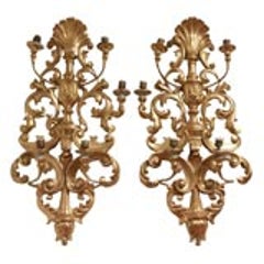 Monumental Pair of Giltwood Italian Wall Sconces 3
