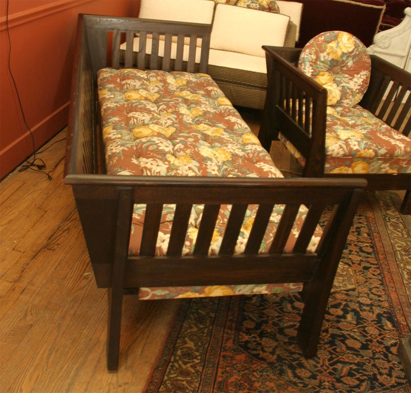 Oak Deep, Even Arm Arts and Crafts Settle.