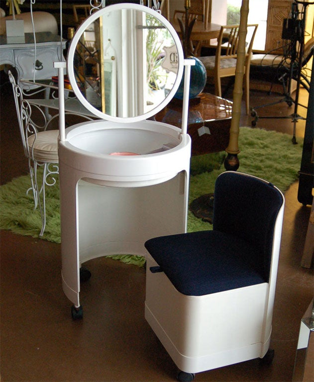 Mid Century Italian Vanity 1