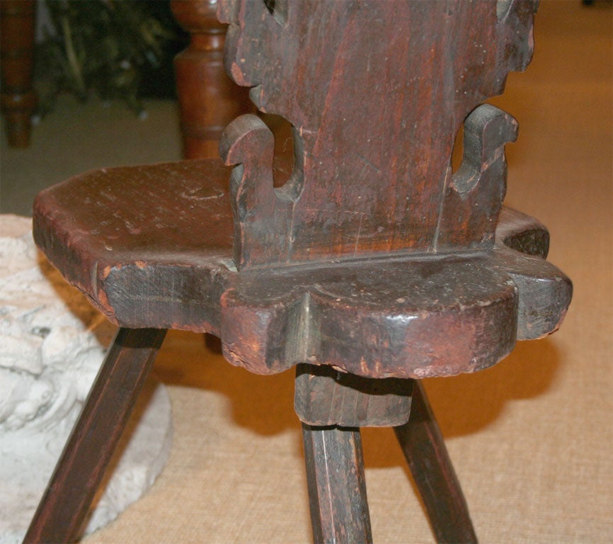 Two 16th century Italian chairs 3