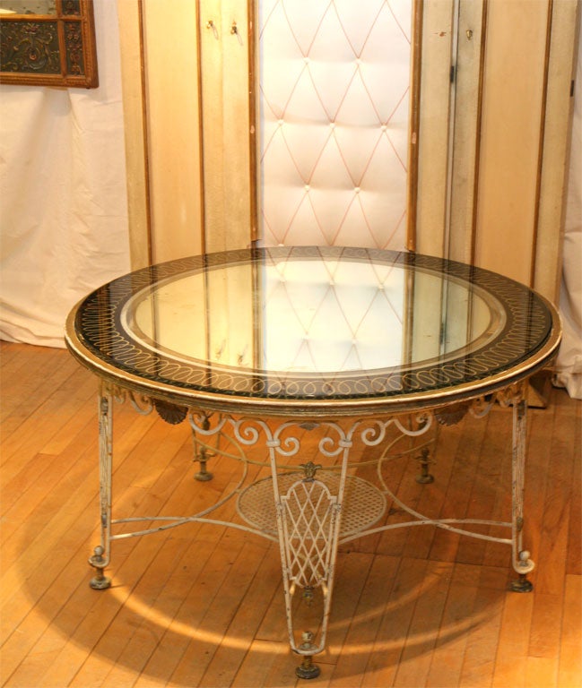 Iron 1940's mirrored cocktail table For Sale