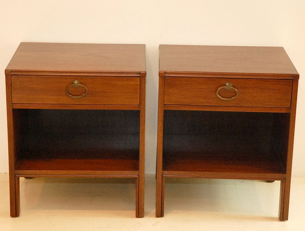 Pair Of Henredon Night Stands