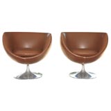 Pair of ball leather brown chairs Retro Pair of ball leather brown chairs