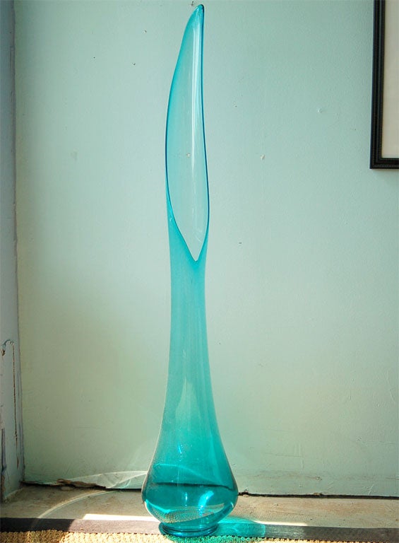 LARGE BLOWN GLASS VASE