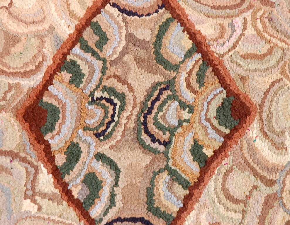 Mid-20th Century 1930s Hand-Hooked Clam Shell Pattern Rug from New England For Sale