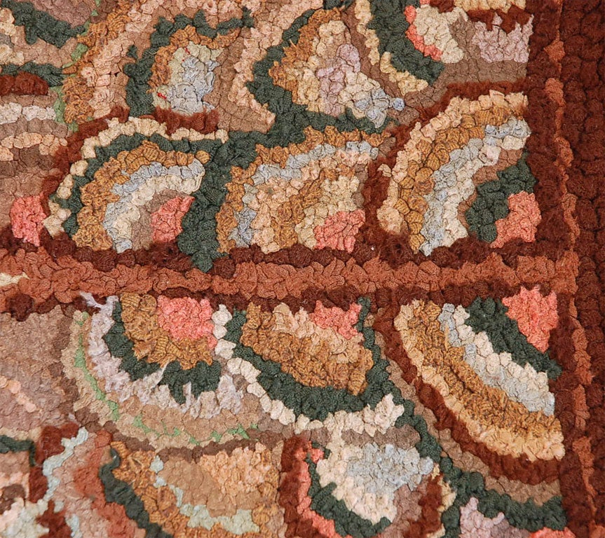 1930s Hand-Hooked Clam Shell Pattern Rug from New England For Sale 1