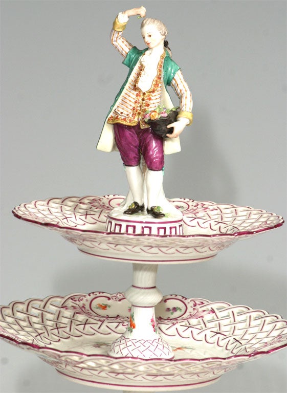 Meissen Three-Tiered Porcelain Dessert Stand with Figural Finial For Sale 2