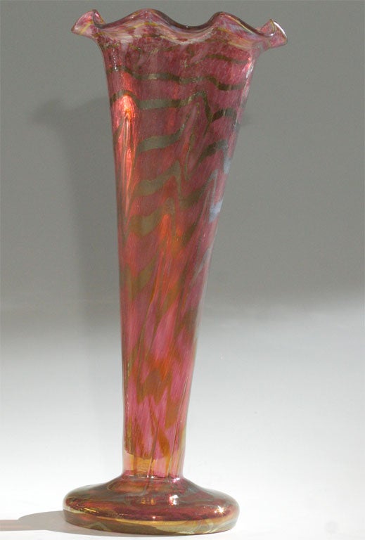 Vase décoré de façon monumentale en vente 2