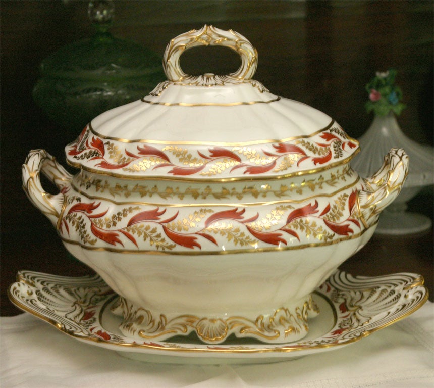 Spode Soup Tureen with Under Plate For Sale at 1stdibs