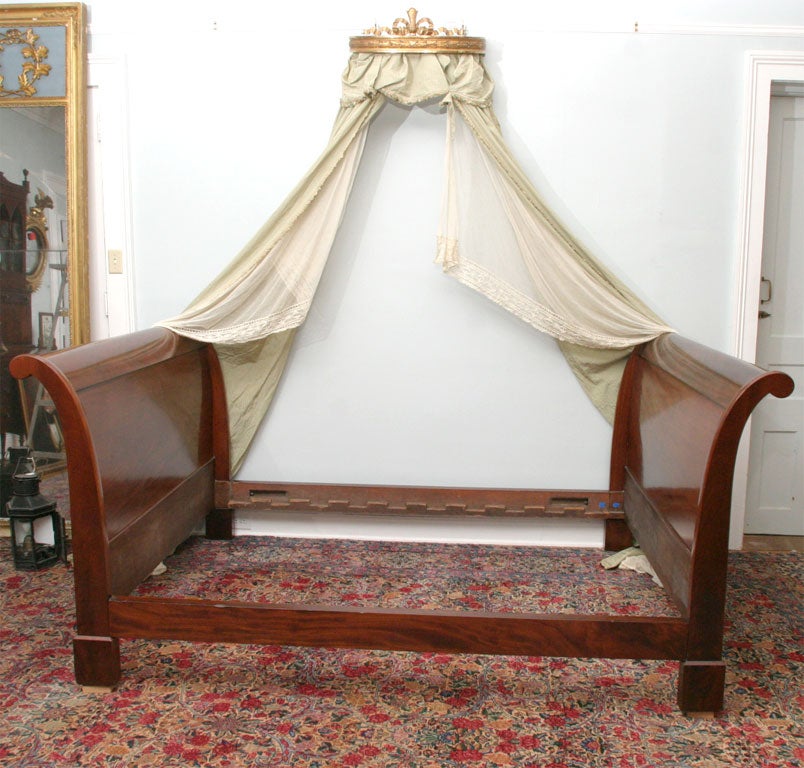 New York Neo-Classical Mahogany Queen Width Sleigh Bed