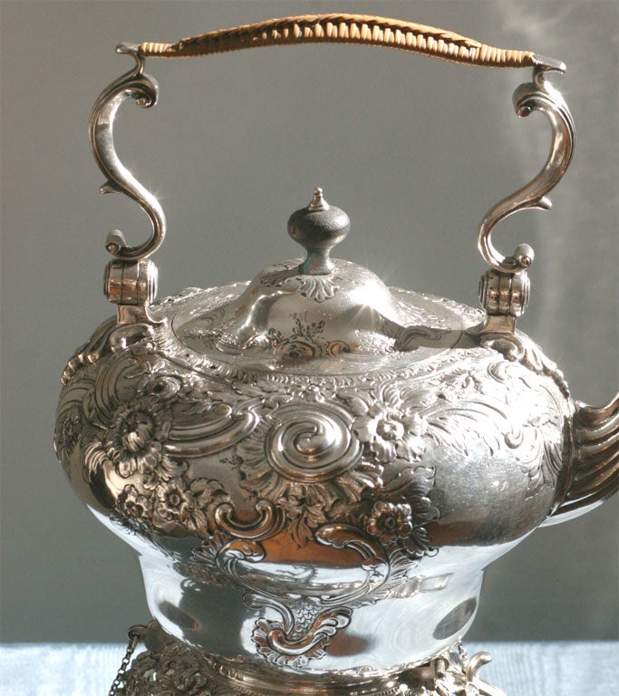 English Sterling Silver Rococo Hot Water Kettle With Stand And Burner In Excellent Condition In Great Barrington, MA