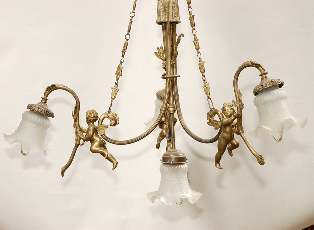 Beaux Arts Elegant Chandelier with Cherubic Figures For Sale