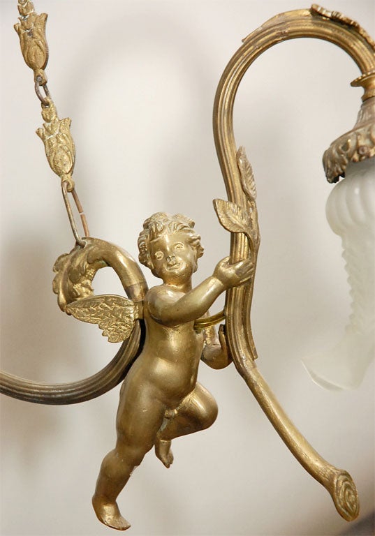 Elegant Chandelier with Cherubic Figures For Sale 2