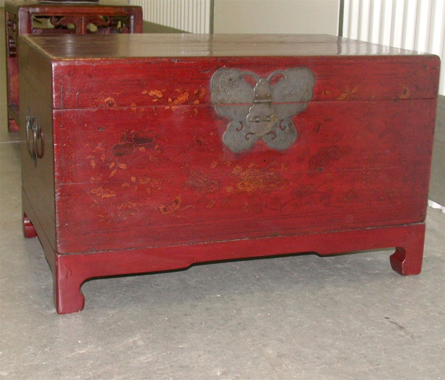 Trunk on Stand