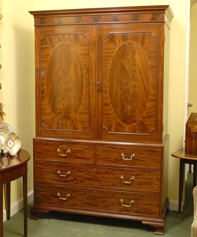 Late 18th. Century Mahogany Linen (Clothes) Press, c. 1790