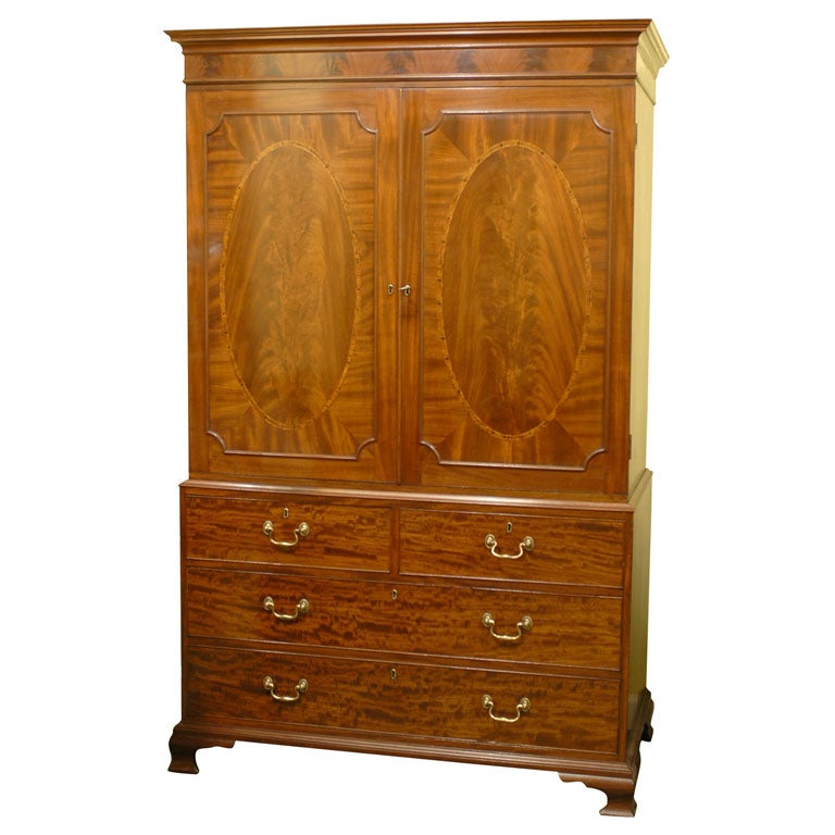 Late 18th. Century Mahogany Linen (Clothes) Press, c. 1790 For Sale