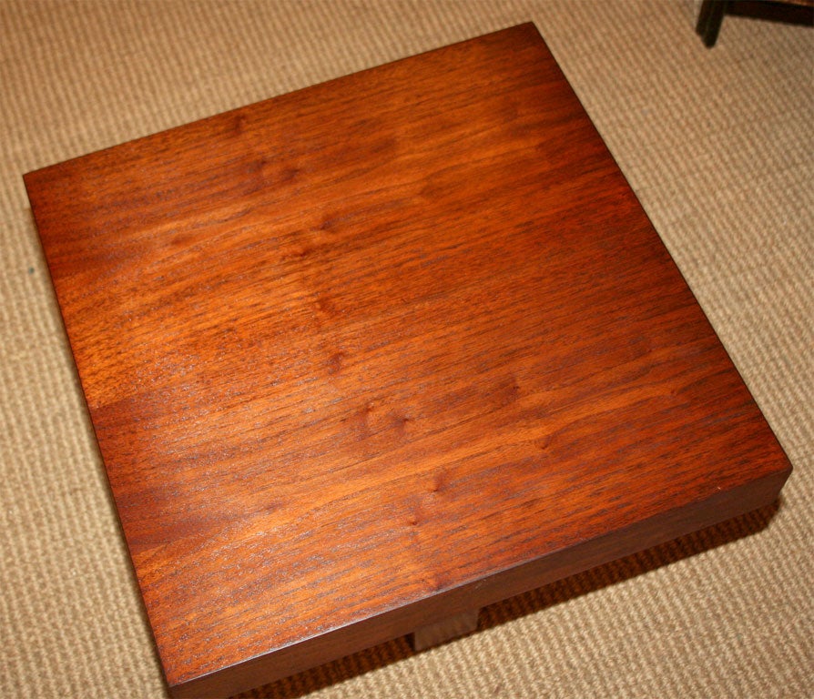 American Cruciform Walnut Occasional Tables by Milo Baughman  For Sale 3