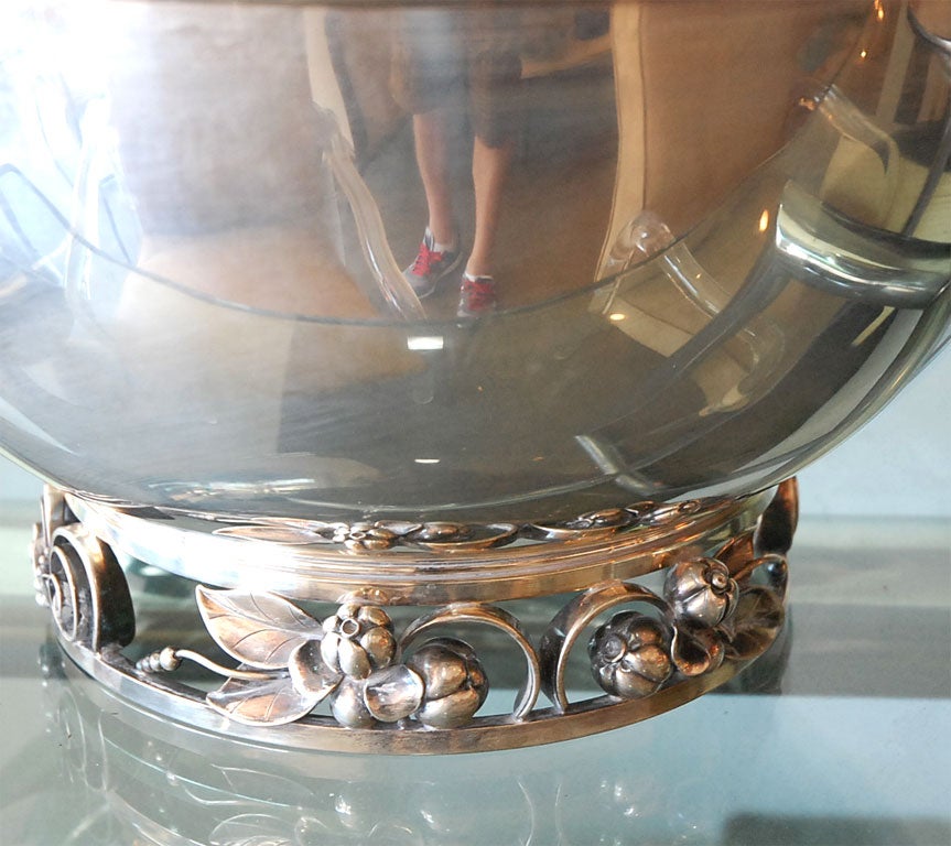 Sterling Silver La Paglia sterling large punch bowl in Georg Jensen style.