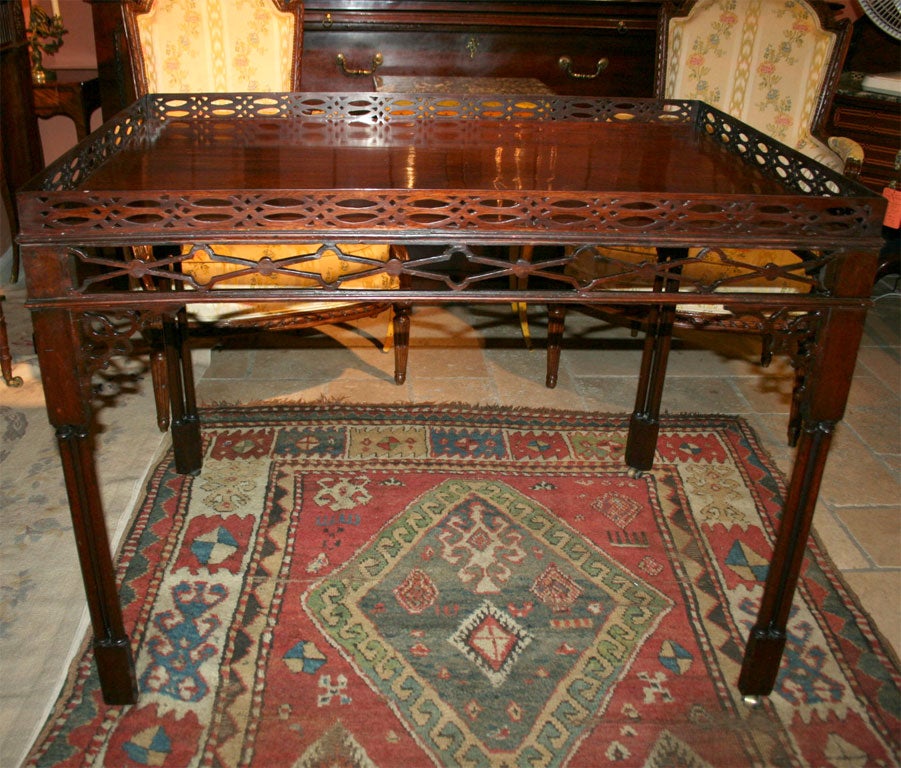George III Mahogany Silver Table, 18th Century In Good Condition In Westwood, NJ