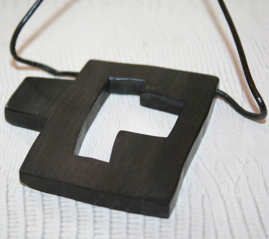 ALEXANDRE NOLL PENDANT 1