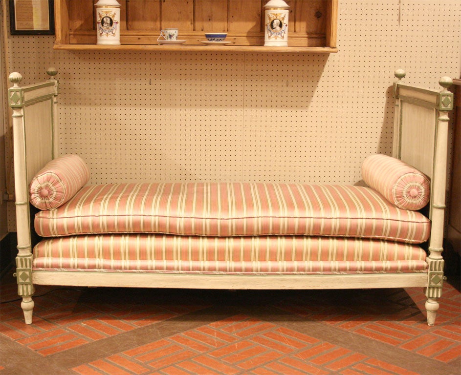 French Directoire Painted Daybed, Circa 1800
