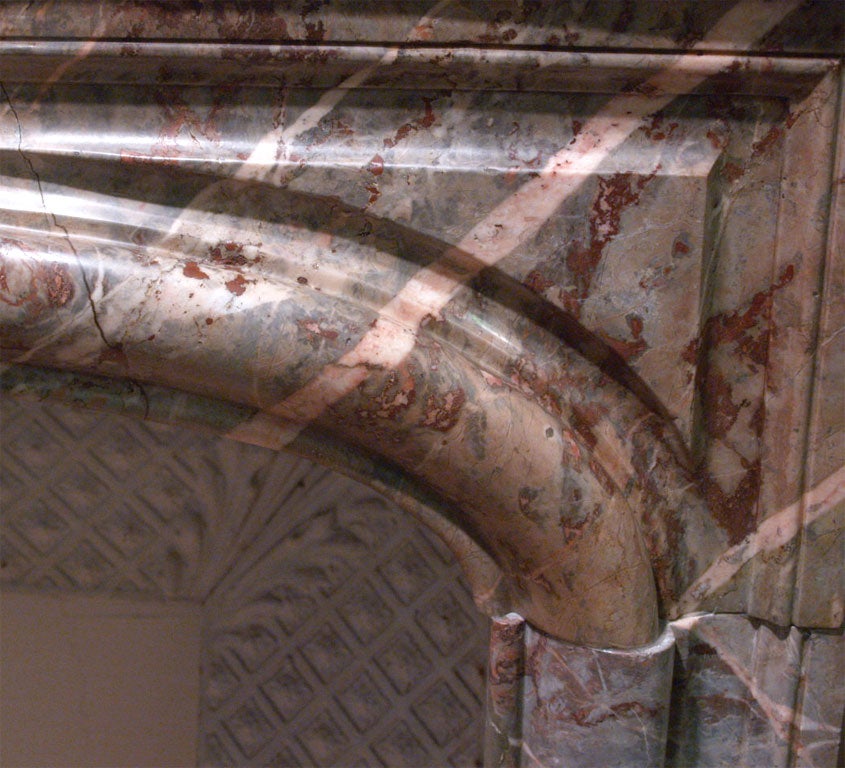 18th Century French Marble Mantle In Good Condition For Sale In New Orleans, LA