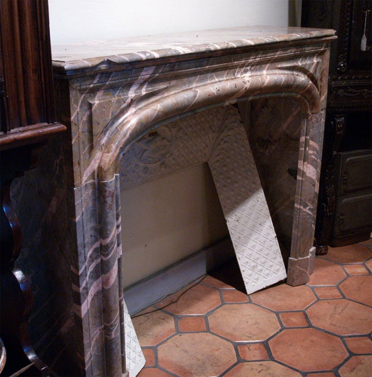 18th Century French Marble Mantle For Sale 3