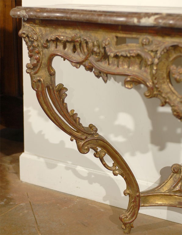 19th Century French 1890s Rococo Style Carved Giltwood Console Table with Floral Décor For Sale