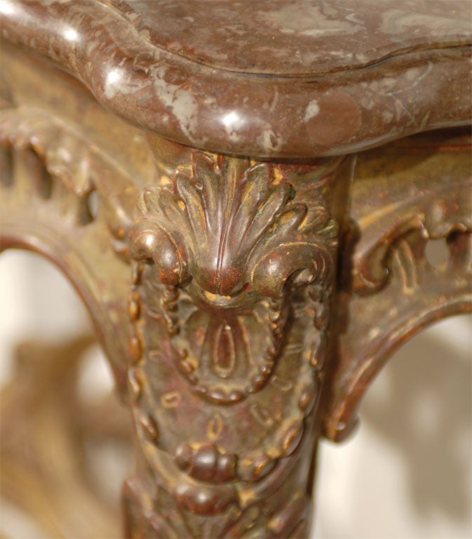 French 1890s Rococo Style Carved Giltwood Console Table with Floral Décor For Sale 2