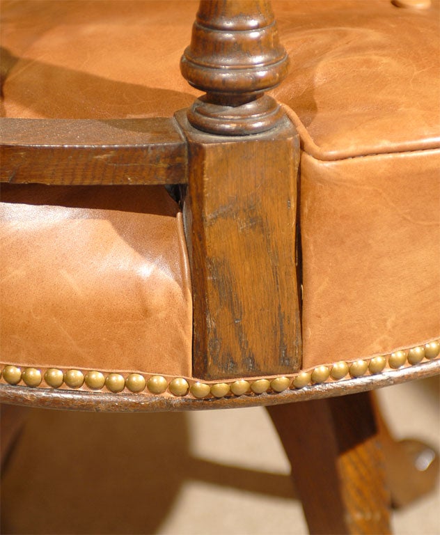 'Captain's' Desk Chair 2