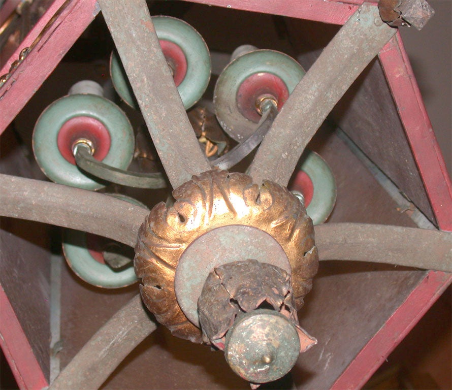 Lanterne d'entrée monumentale de style néo-renaissance en bronze doré en vente 2