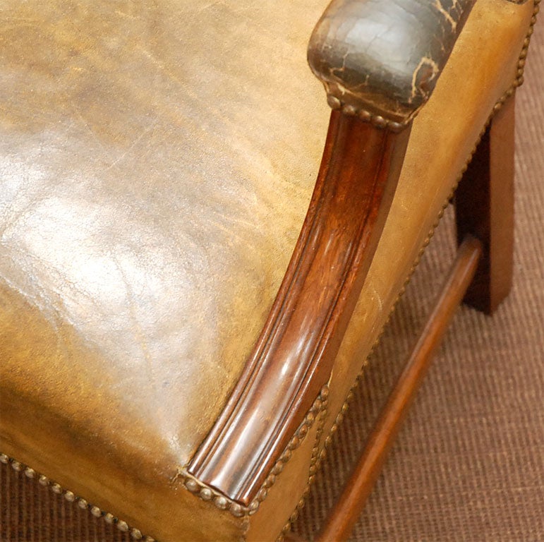 CHAIR In Good Condition In Los Angeles, CA
