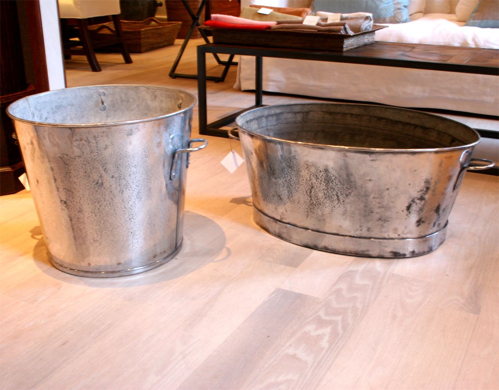 The zinc bucket is available in two sizes
