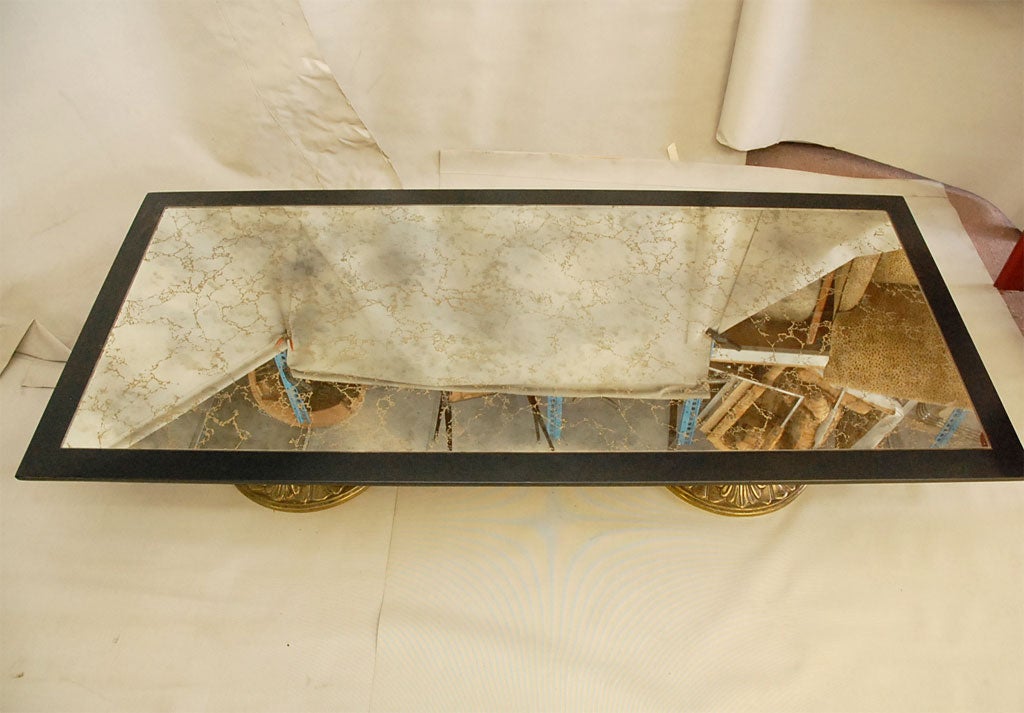 BRASS AND ANTIQUED MIRROR COFFEE TABLE In Good Condition In Los Angeles, CA