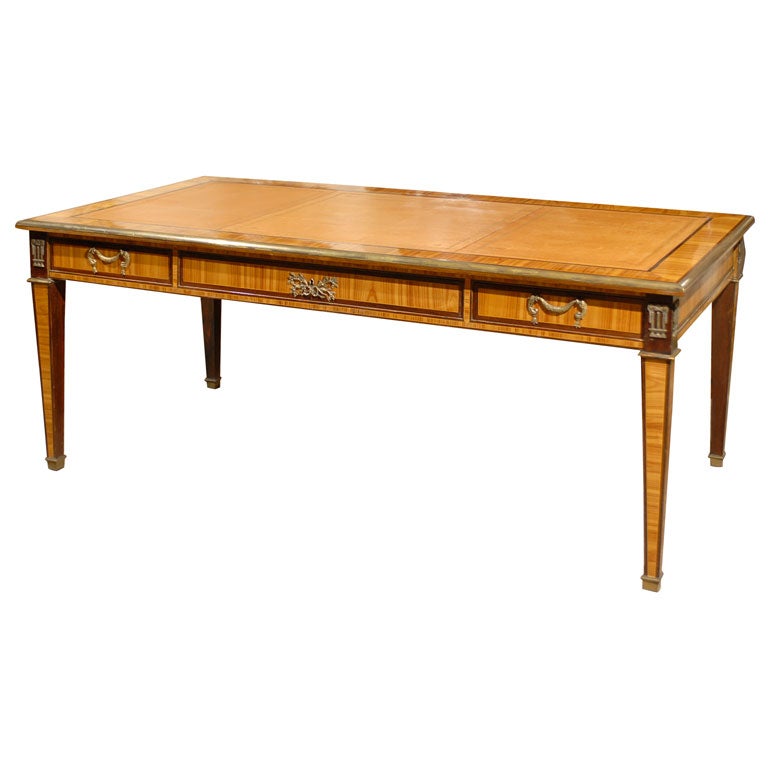 Fine French Bureau Plat  in Tulipwood 
Purple-Heart, c. 1840