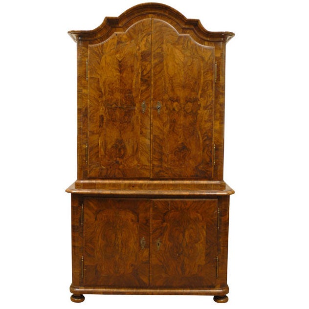 German Buffet Deux Corps in Burled Walnut, circa 1770