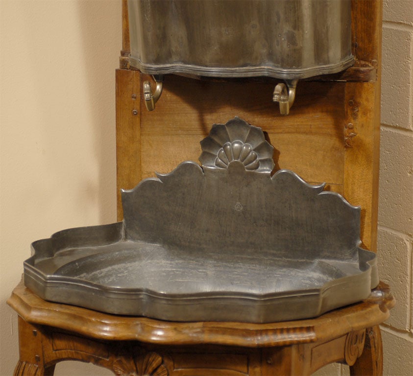 Hand-Carved Louis XV Walnut and Pewter Lavabo with Original Basin, circa 1740 For Sale