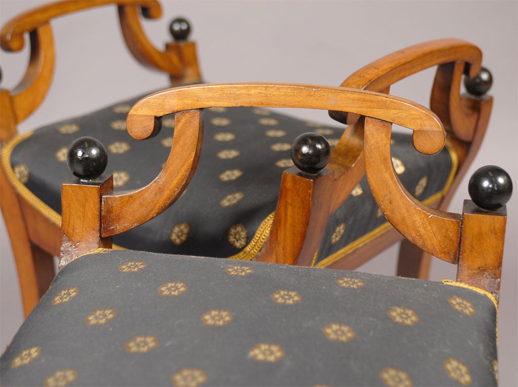 Pair of Biedermeier Stools in Mahogany, c. 1820 1
