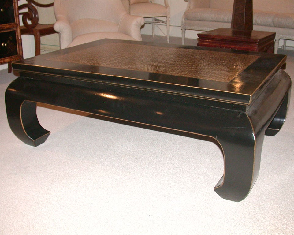 Chow Coffee Table In Excellent Condition In Southampton, NY