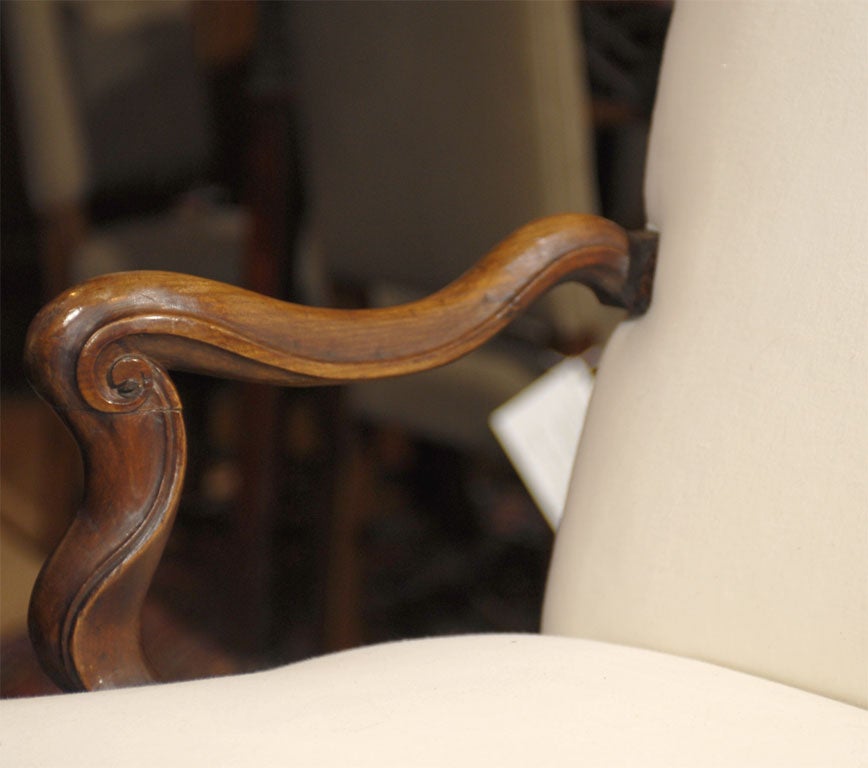 18th C. Italian Walnut Chair In Excellent Condition In Chamblee, GA
