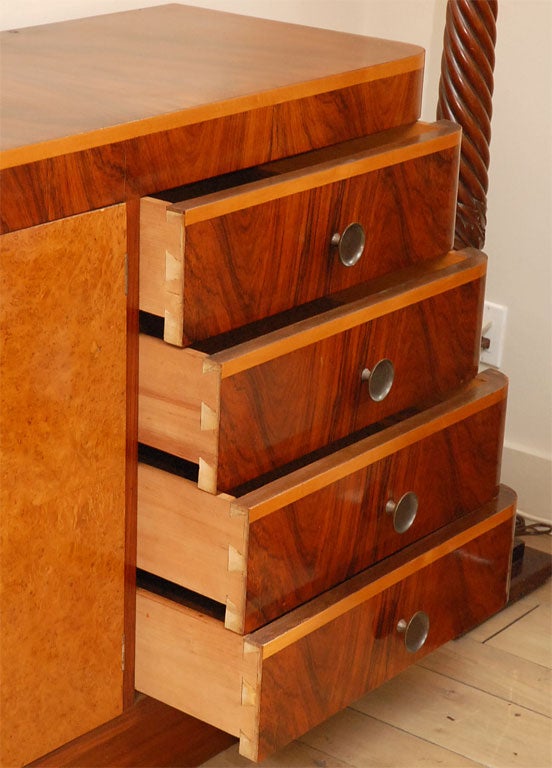 An Italian Art Deco Buffet in Rosewood, Circa 1930 5