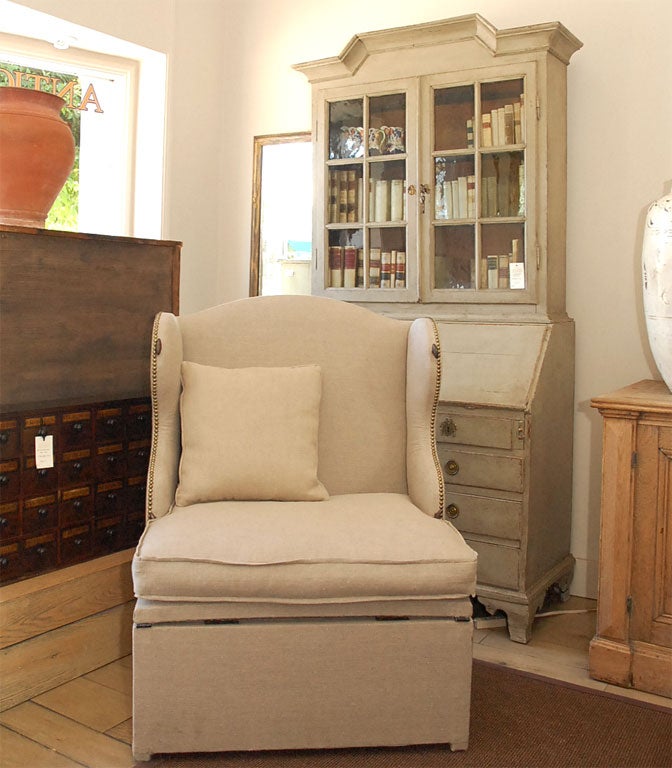 Silla y diván franceses de principios del siglo XIX tapizados en lino belga en venta 3