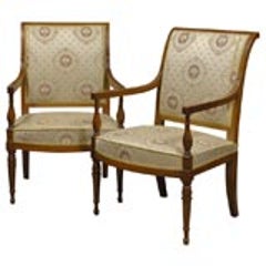 Pair of Directoire Arm Chairs in Walnut, c. 1795 12