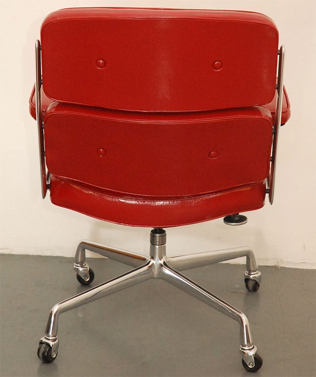 Patent Red Leather Time Life Chair 3