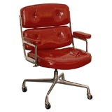 Fauteuil Time Life en cuir rouge verni