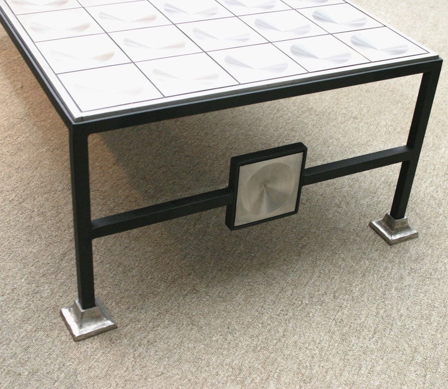 Modern Coffee  Table In Good Condition In Hudson, NY