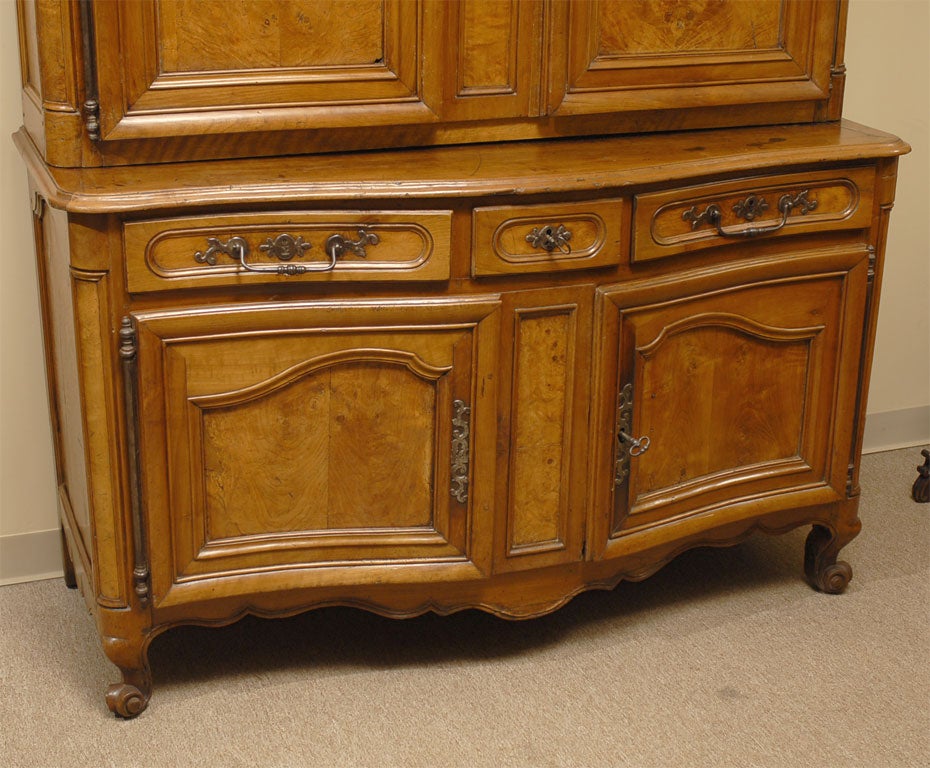 French Louis XV Serpentine Buffet Deux Corps in Walnut, circa 1760