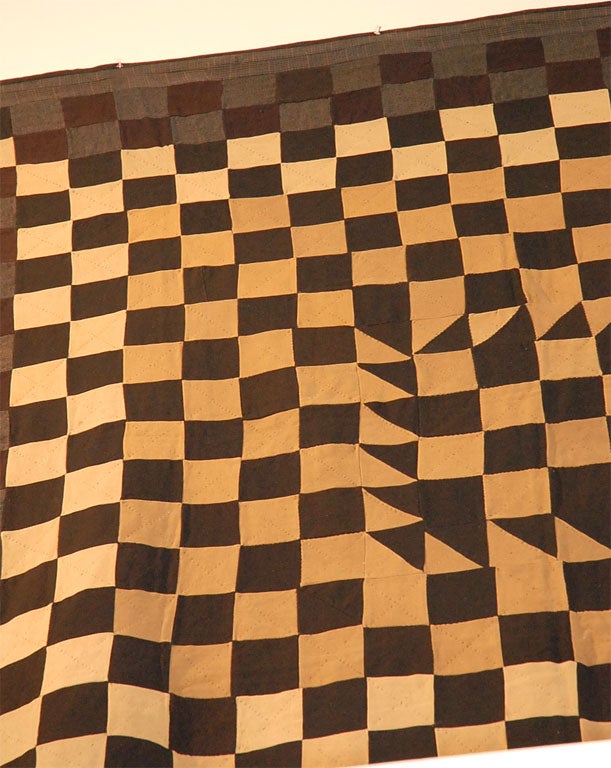 LATE 19THC  BLACK AND WHITE MENNONITE QUILT 4