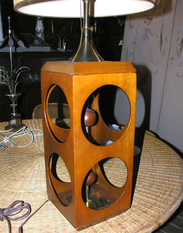 Mod 1960s Wood Lamp In Excellent Condition For Sale In Stamford, CT